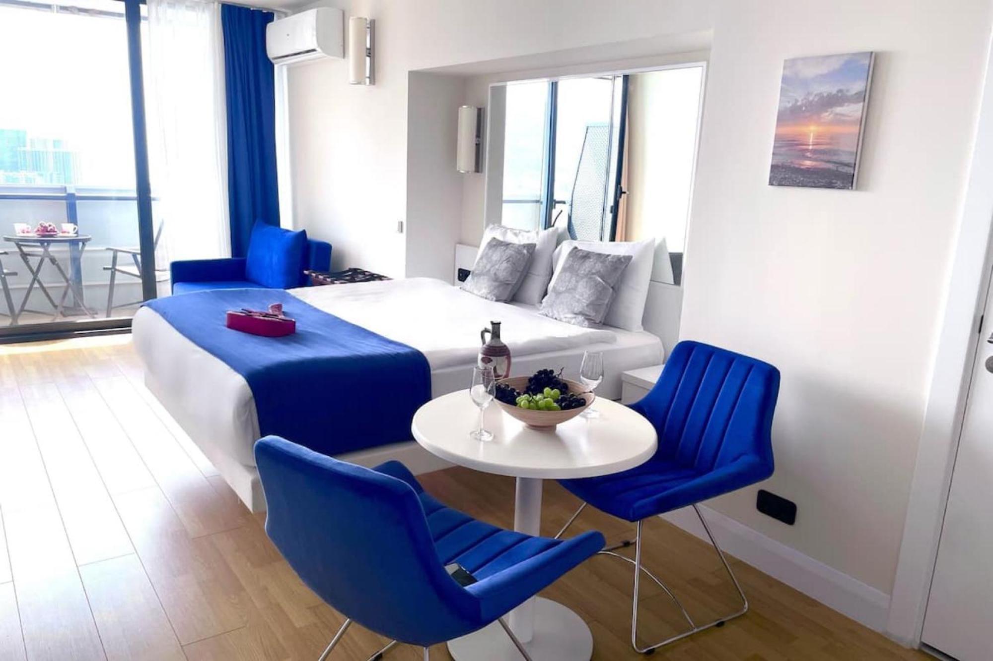 Sea View Orbi City Aparthotel Batumi Eksteriør bilde