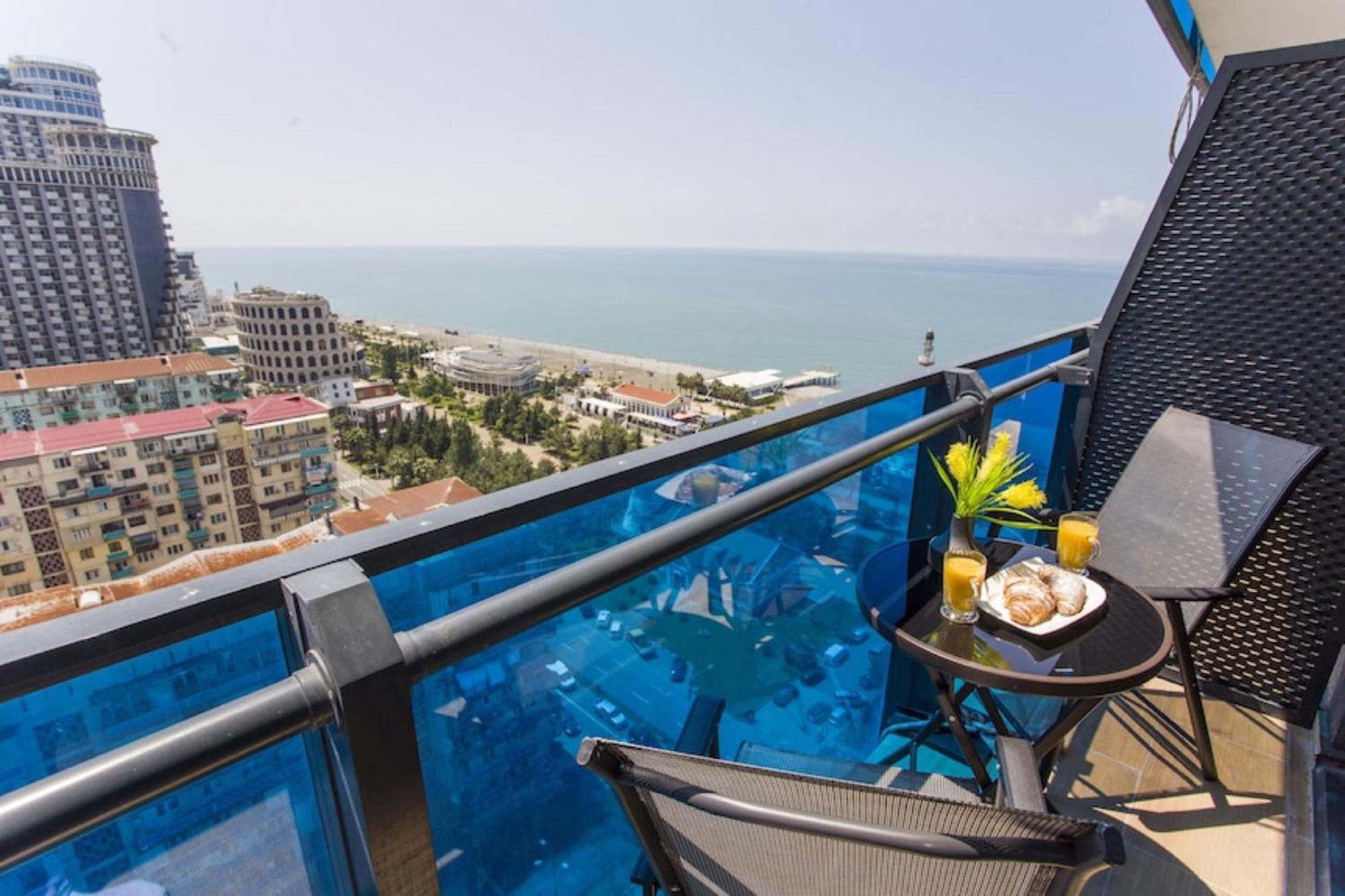 Sea View Orbi City Aparthotel Batumi Eksteriør bilde